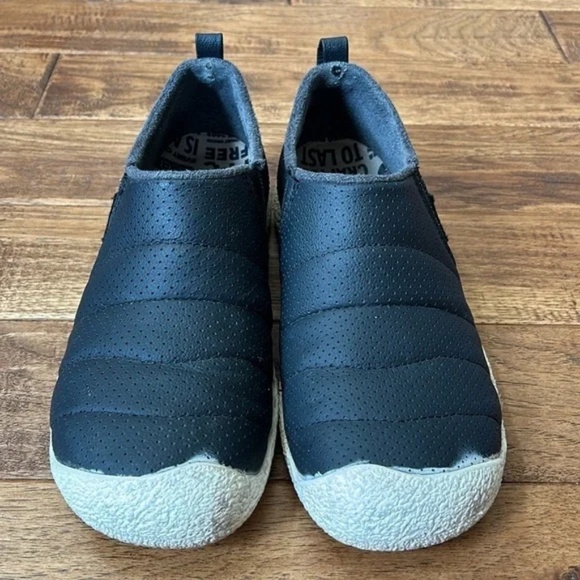 Keen Howser Harvest Casual Slip On Shoes Black Perforated Men's Size 8.5 - Picture 4 of 11